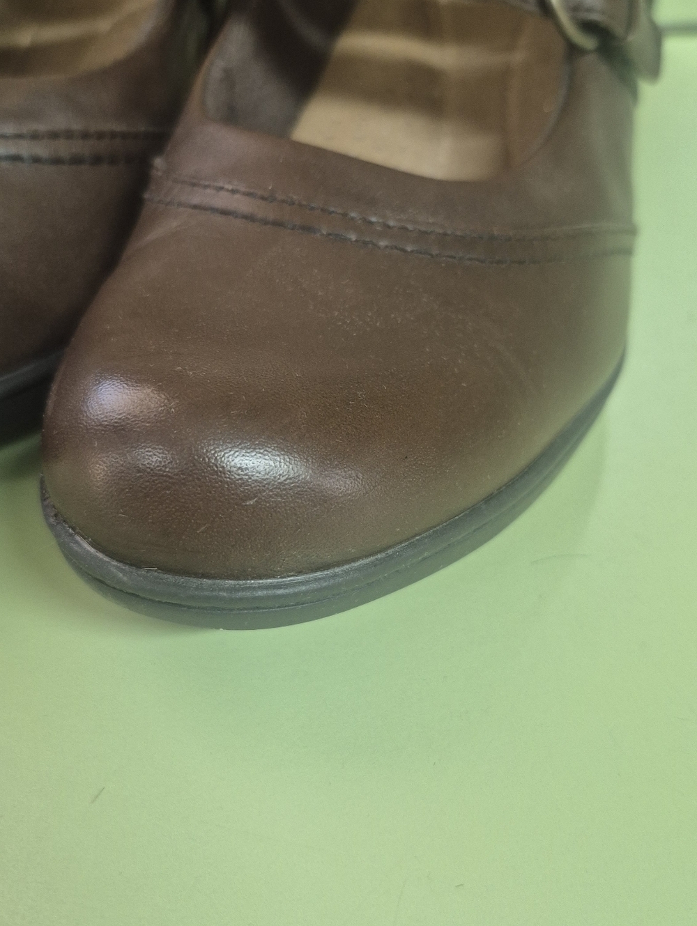 Classic Brown Mary Jane Heel Pumps - Women's Comfortable Dress Shoes Size 10M - Picture 4 of 9